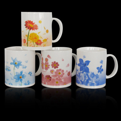 清新花卉馬克杯 細(xì)節(jié)中的生活美學(xué)與自然饋贈(zèng)